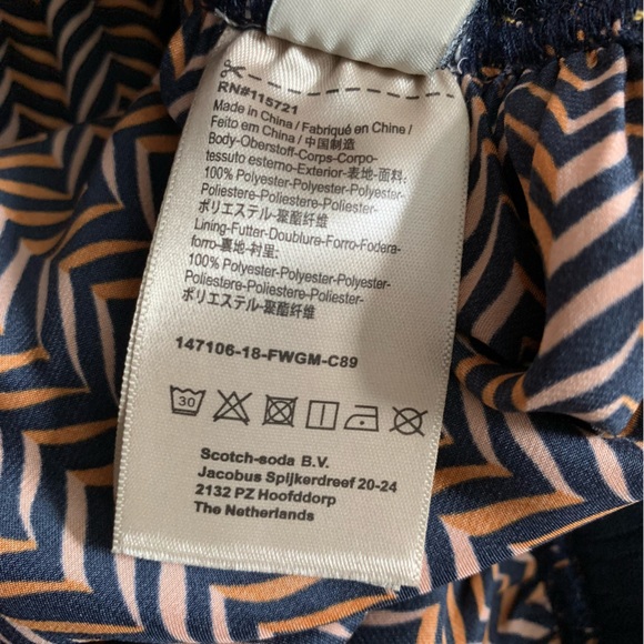 Scotch & Soda Girls Navy Mesh Patterned Skirt - size 8 - Picture 7 of 7
